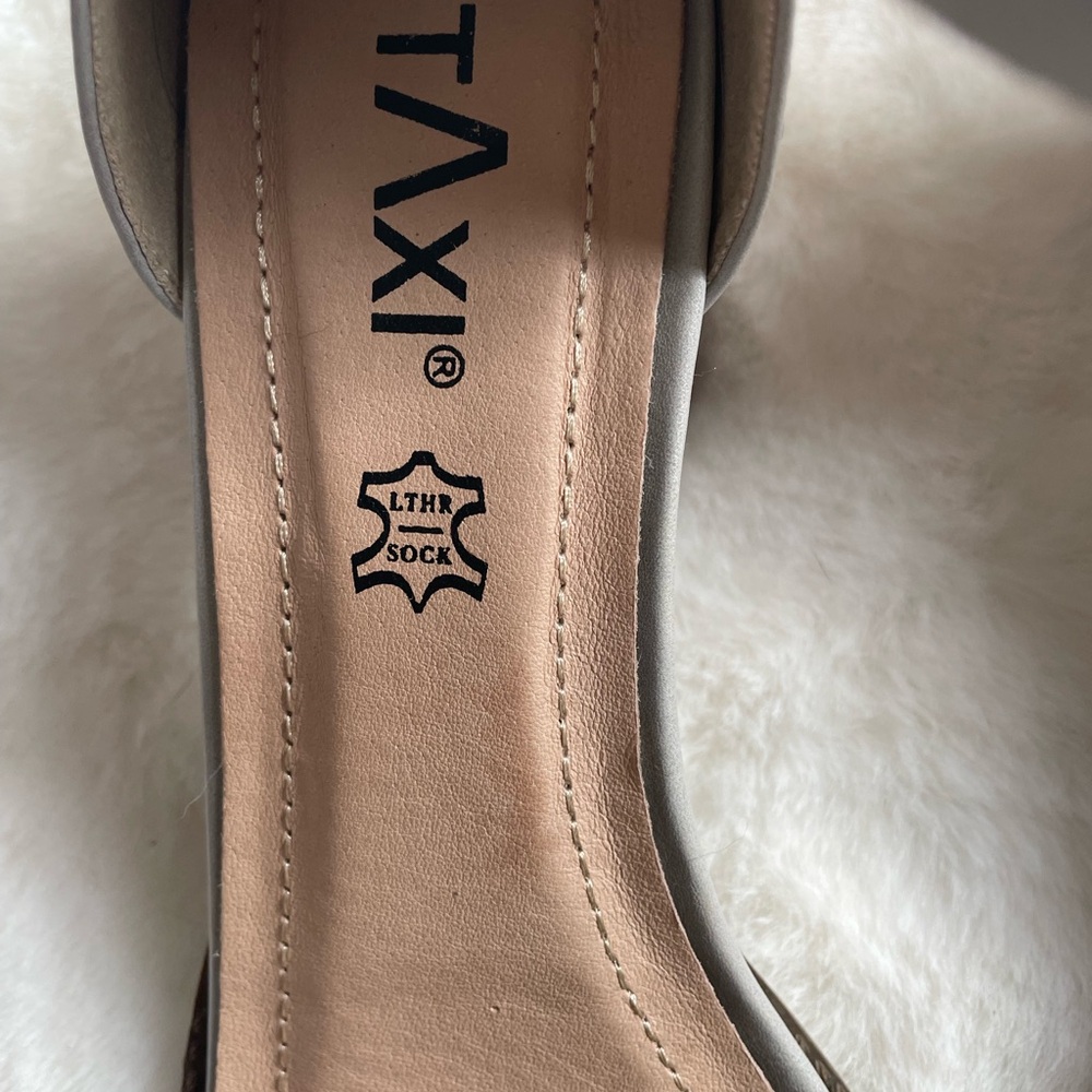 Taxi size 39 Women's Gray Sandals - Picture 6 of 8